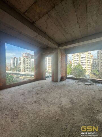 30- FENERYOLU MARMARAY İSTASYONDA DAİRELER